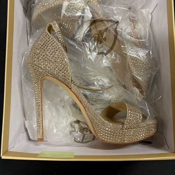 New Michael Kors Pale Gold Jordyn Platform Sandals 8 - Picture 3 of 6